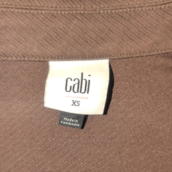 CAbi Green Utility Jacket with Tailored Fit and Zipper Closure - Picture 2 of 6